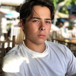 Meet your Posher, Gianni